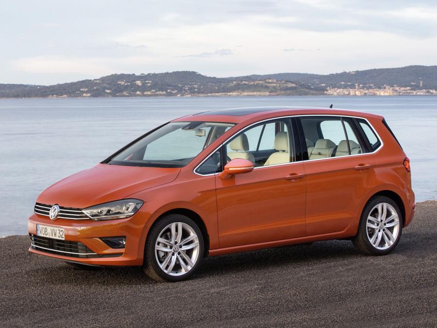  Volkswagen Golf Sportsvan TSI 2014 года  (фото 6 из 9)